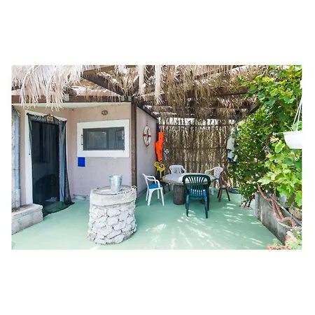 Hébergement de vacances 2 Bedroom Lovely In Zizanj *